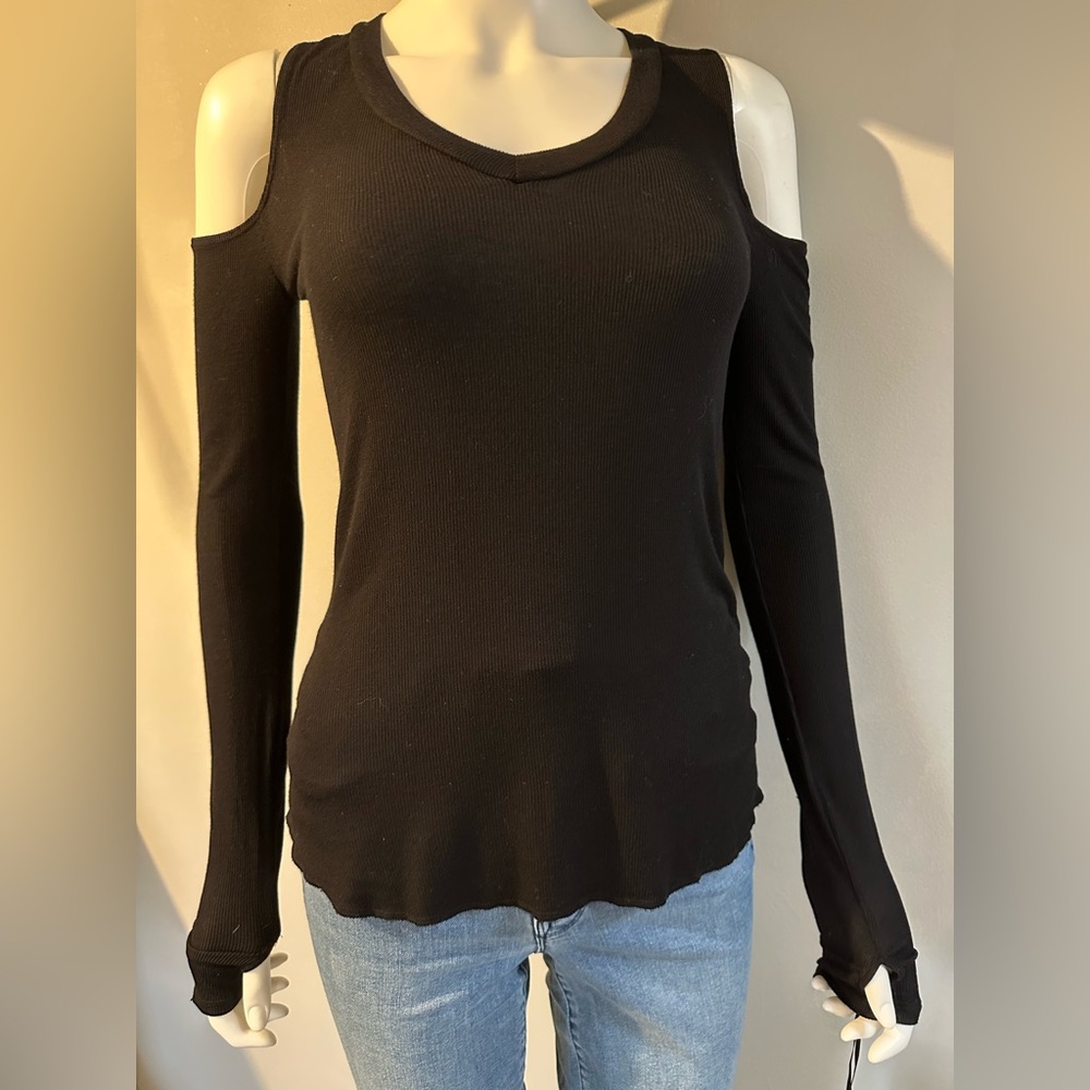 NWT XS MICHAEL LAUREN FITTED V-NECK PEEK A BOO SHOULDERS WITH THUMB HOLES